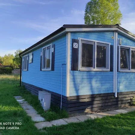Letniskowy - Niebieski Caloroczny Camping *